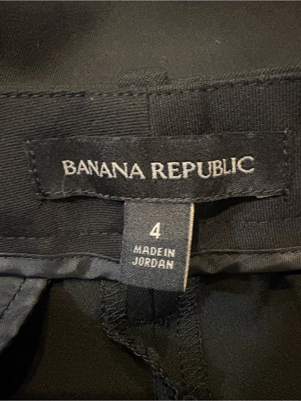 Banana Republic Black Wide Leg Cropped Trousers.  Size 4